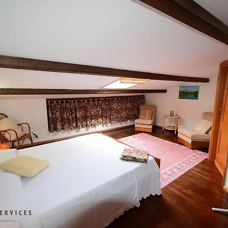Su Due Piani Nel Centro Storico Di Apartment Alghero